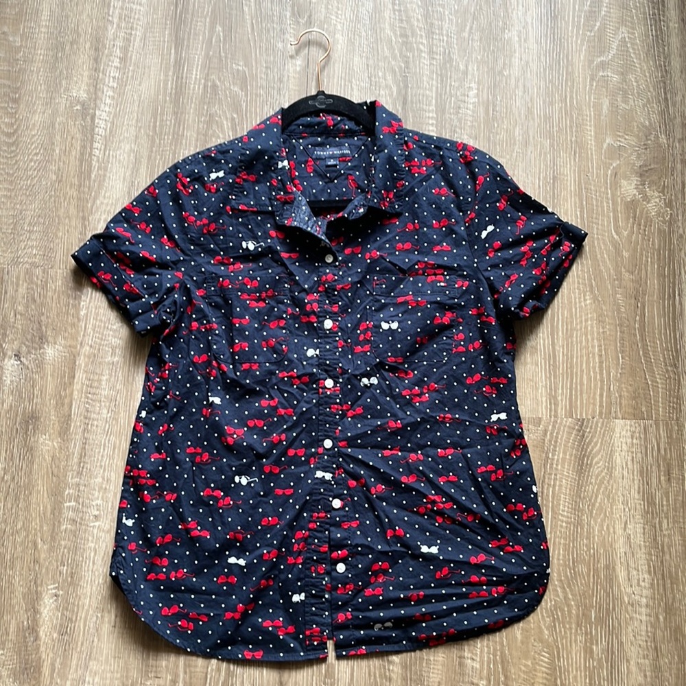 Tommy Hilfiger camp, short sleeve button down shirt woman’s.
